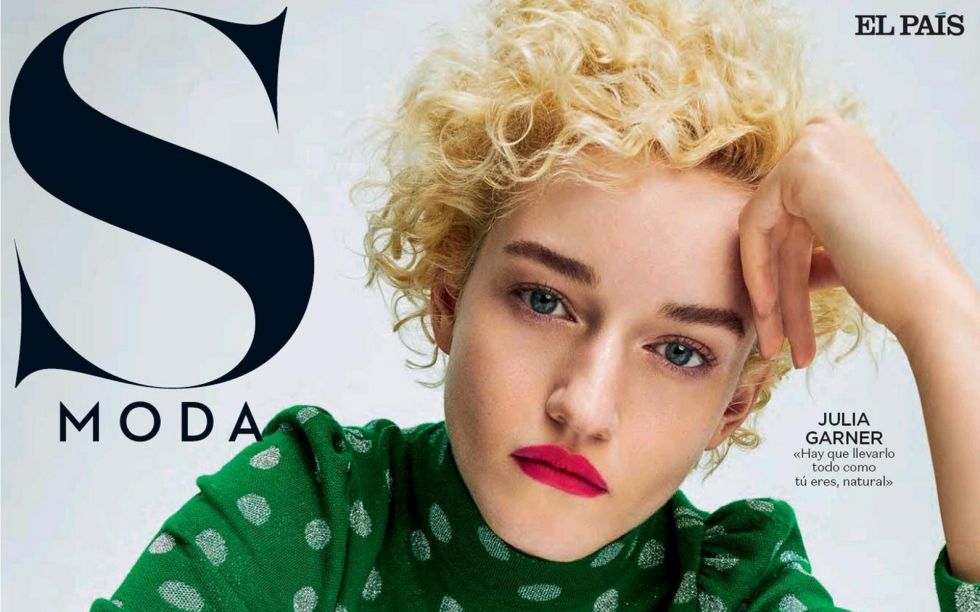 Julia Garner in S Moda